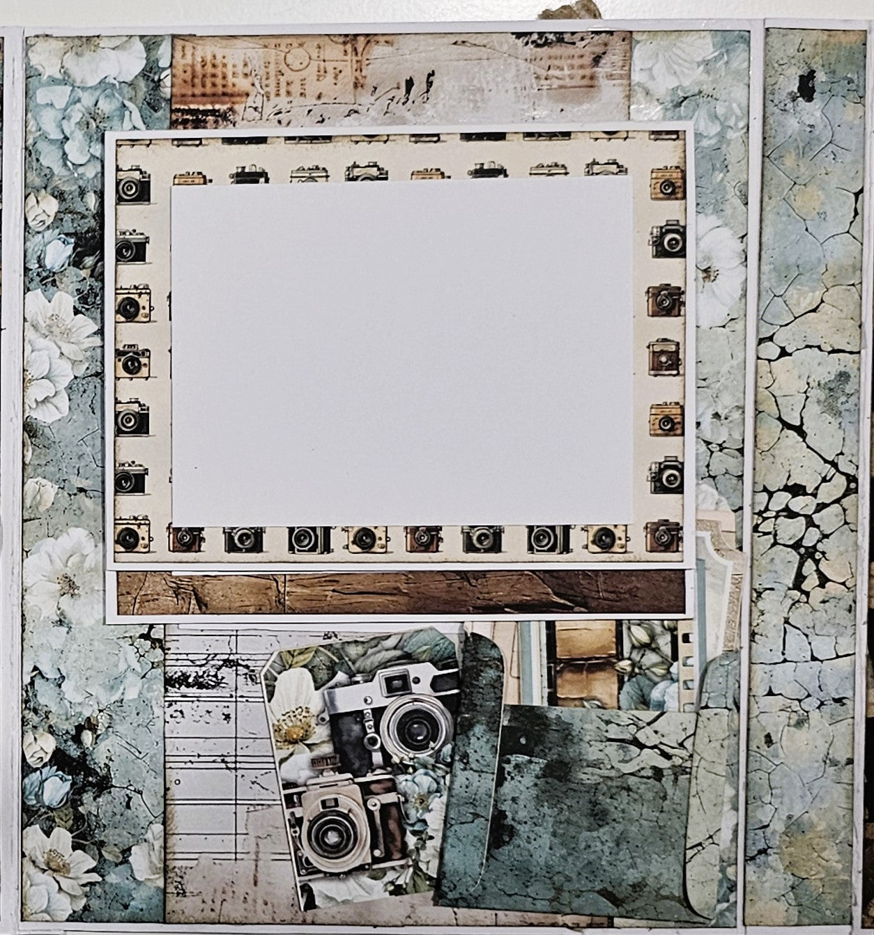 Mintay Photographer Mini Flip - Every Picture Tells a Story - Album by Jenny Curthoys